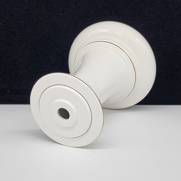 Vintage Lamp Base White Gold Trim 9" Tall 7" Diameter Lamp Parts Stiffel - Picture 6 of 7